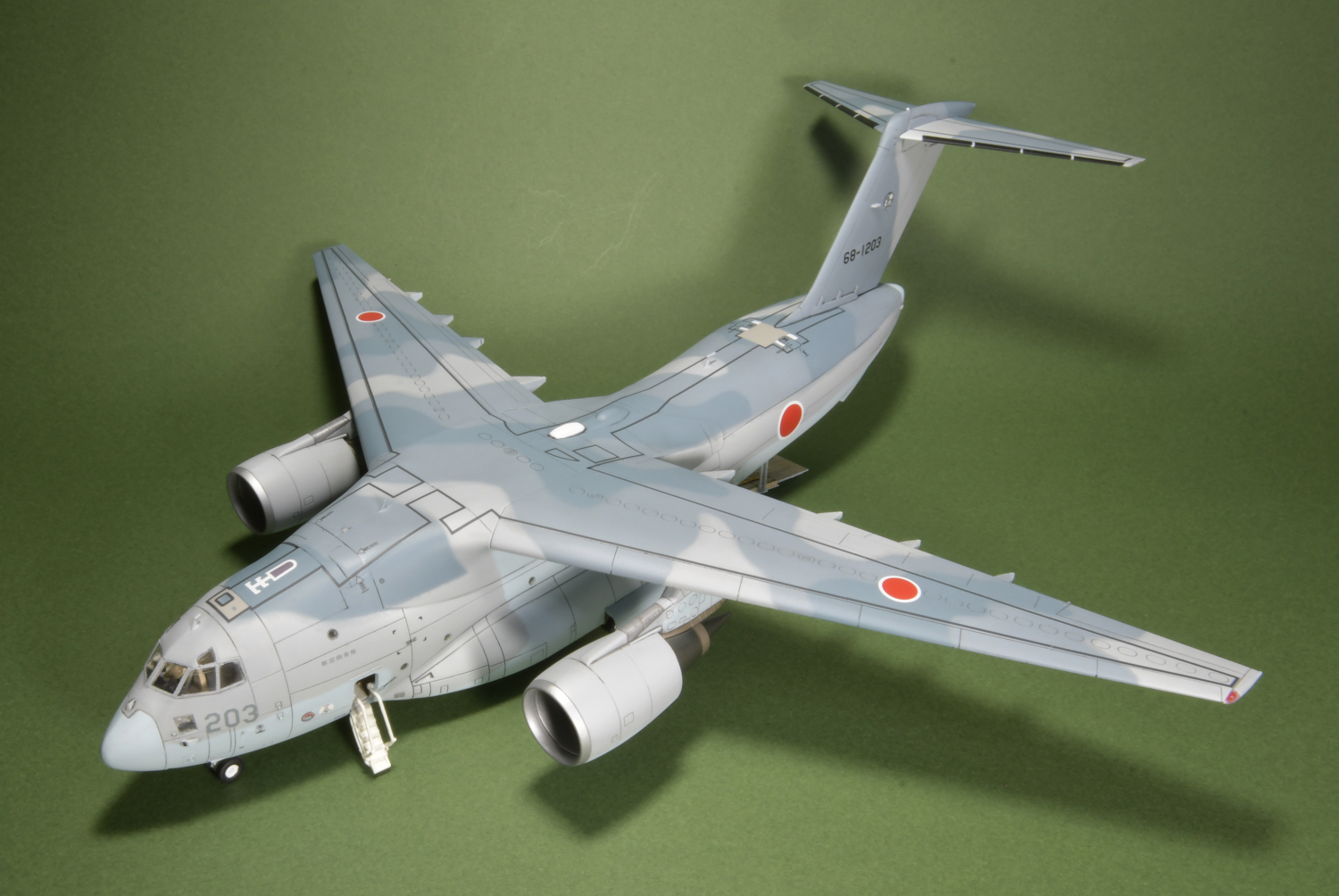 Blue Whale 川崎C－２輸送機 アオシマ１４４: プラモデルによる航空 