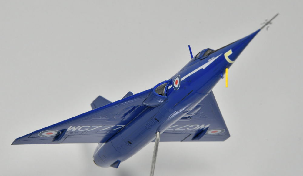 イギリスの超音速実験機FD2と試作戦闘機SR53: プラモデル