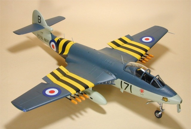 レベル 1/32 ホーカーハンター FGA.9 / Mk.58 04703（ホーカー